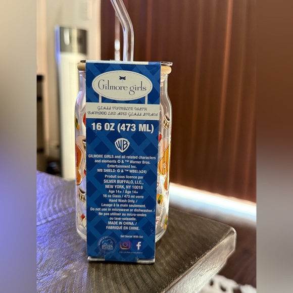 NWT Gilmore Girls Glass Tumbler - Picture 2 of 5